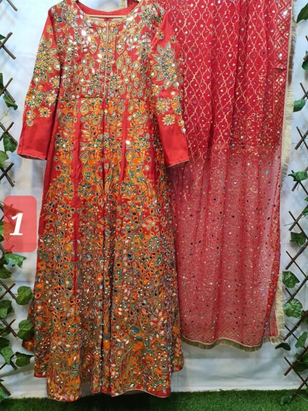 2PC Stitched Screen Print Hand Work Maxi With Chiffon Dupatta