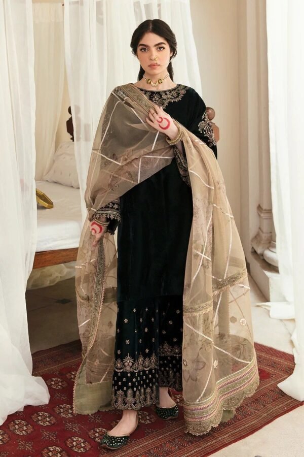 BAROQUE EMBROIDERED VELVET UF-249