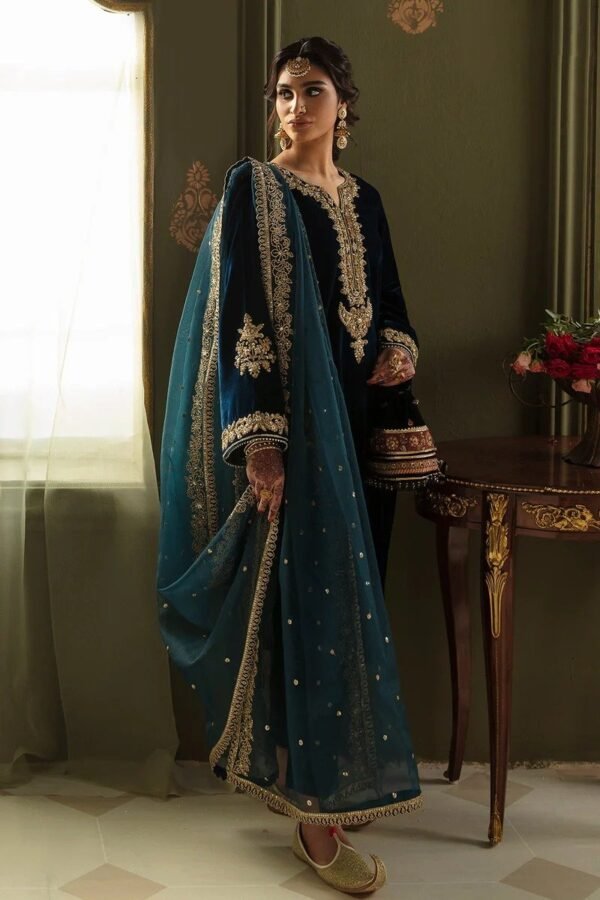 BAROQUE EMBROIDERED VELVET PR-874