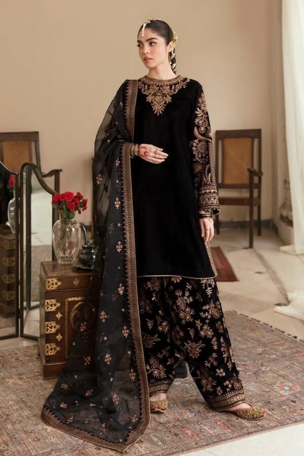 BAROQUE EMBROIDERED VELVET UF-253