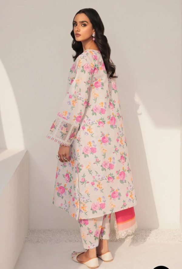BAROQUE 3PC STITCHED PRINTED LAWN UF-309 - Image 3