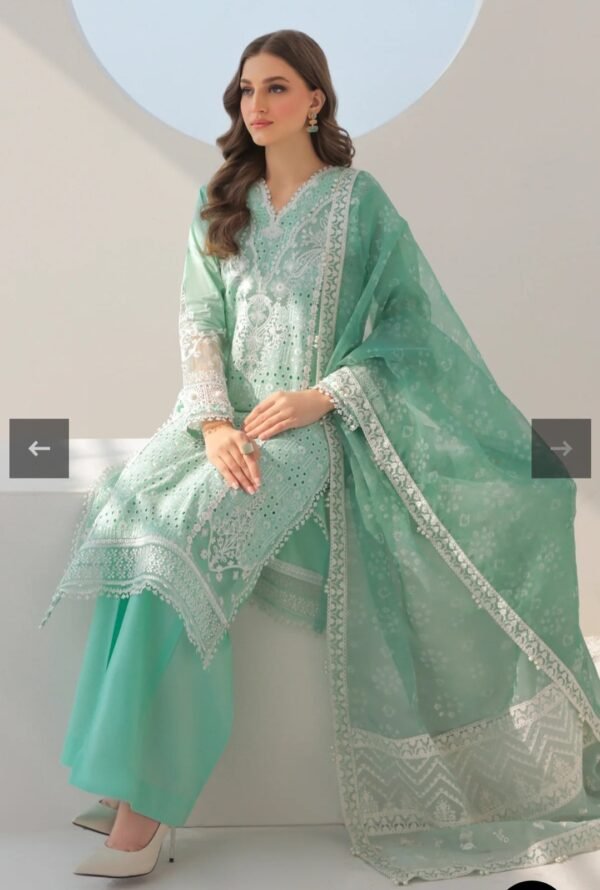 BAROQUE 3PC Stitched EMBROIDERED SCHIFFLI LAWN UF-302 - Image 2