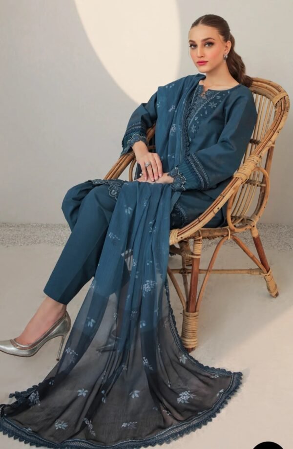 BAROQUE 3PC STITCHED EMBROIDERED JACQUARD LAWN UF-314 - Image 2