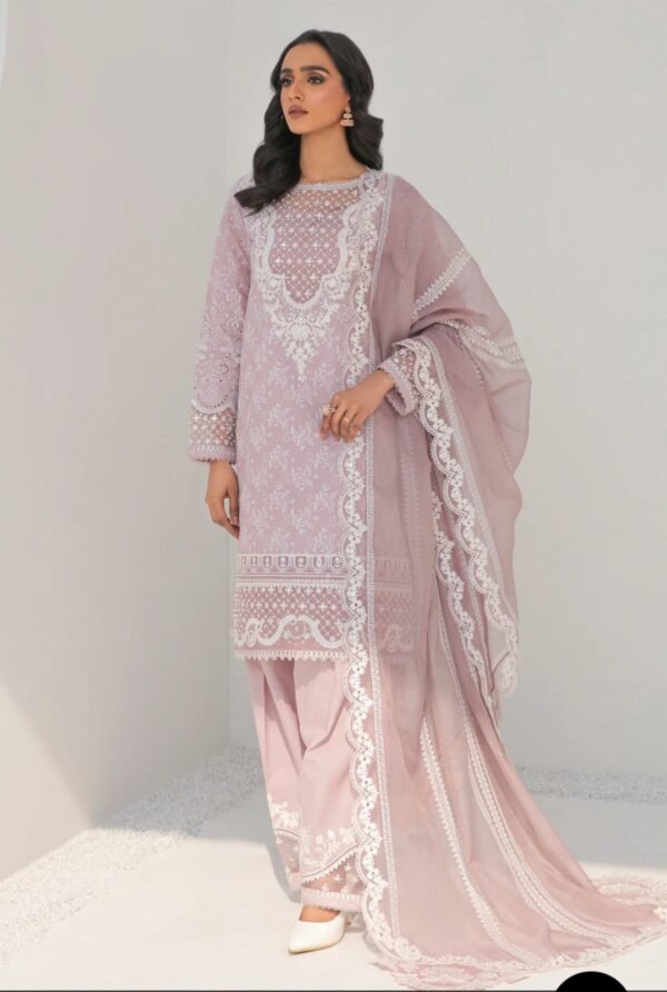 BAROQUE 3PC STITCHED EMBROIDERED JACQUARD LAWN UF-301