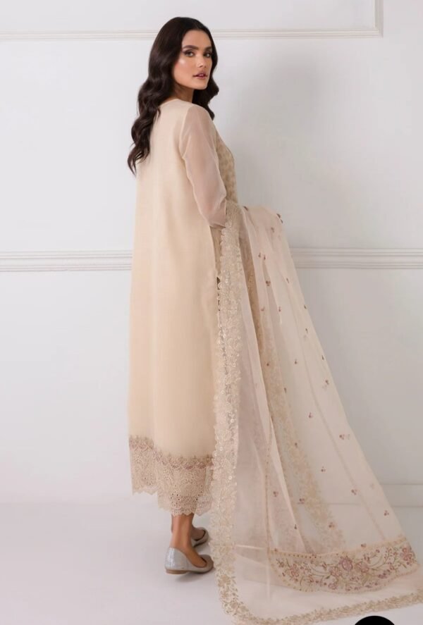 BAROQUE 3PC STITCHED EMBROIDERED CHIFFON - Image 4