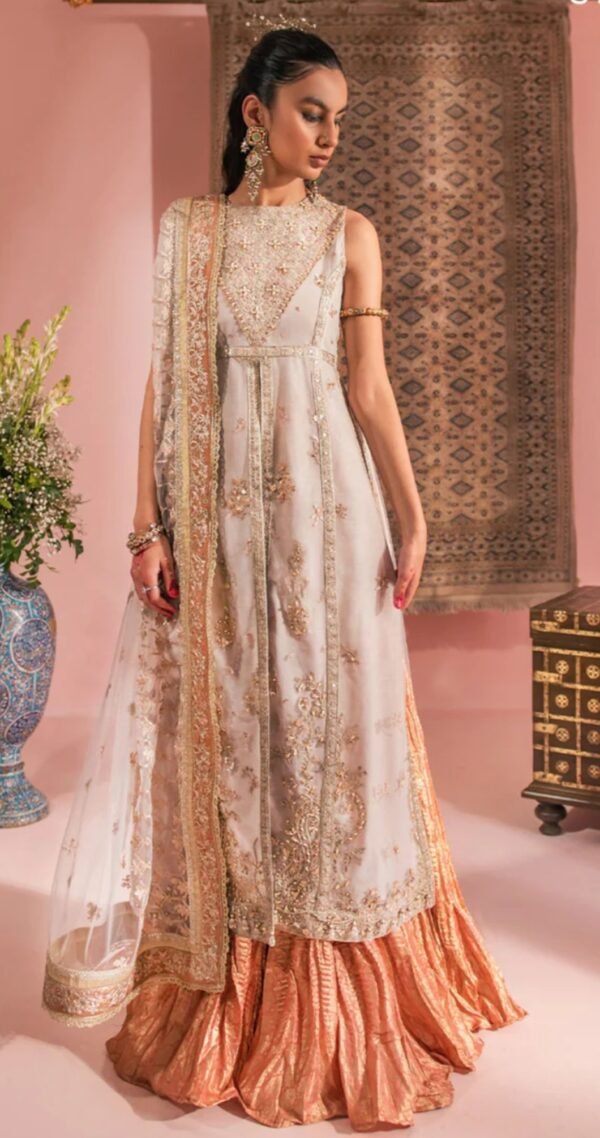 AIK WEDDING FESTIVE '23 - LOOK 07