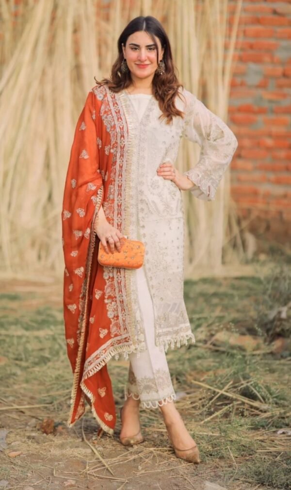 Xenia Formals Stitched FLEUR