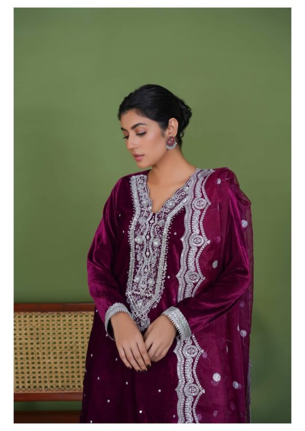 Azal Makhmal Plum - Image 4