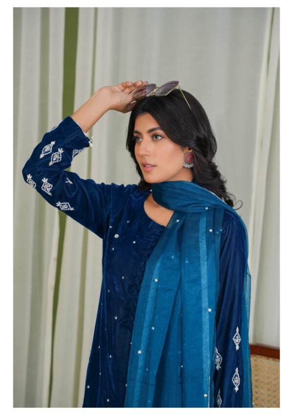 Azal Makhmal Teal